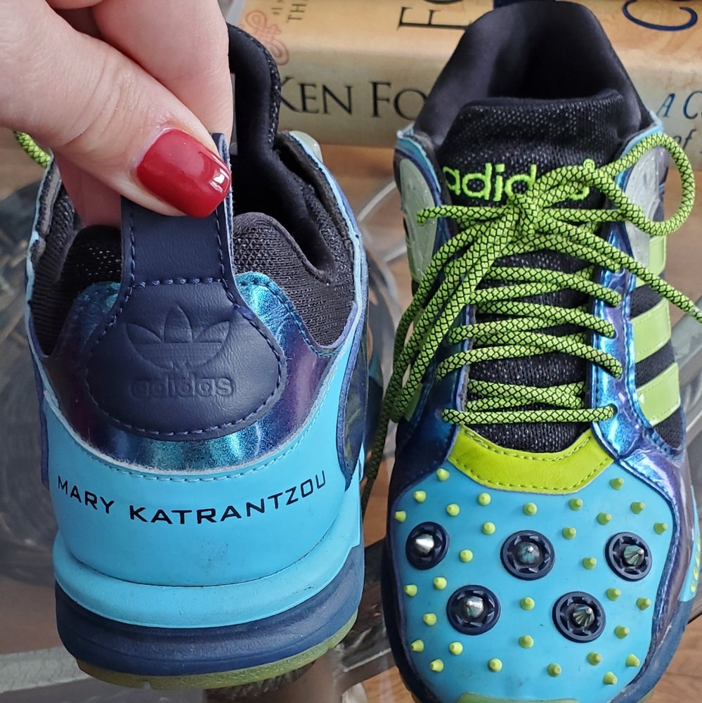 Snickers Addidas by Mary Katranzu